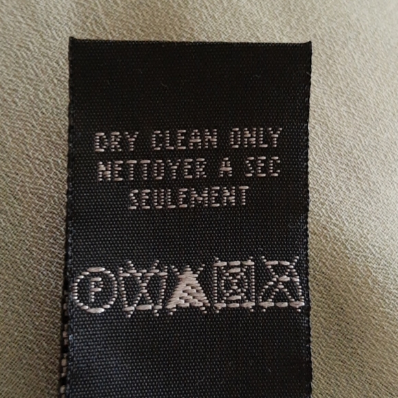 Kenneth Cole Silk Chiffon Asymmetrical Top Sz 4 - Picture 5 of 10